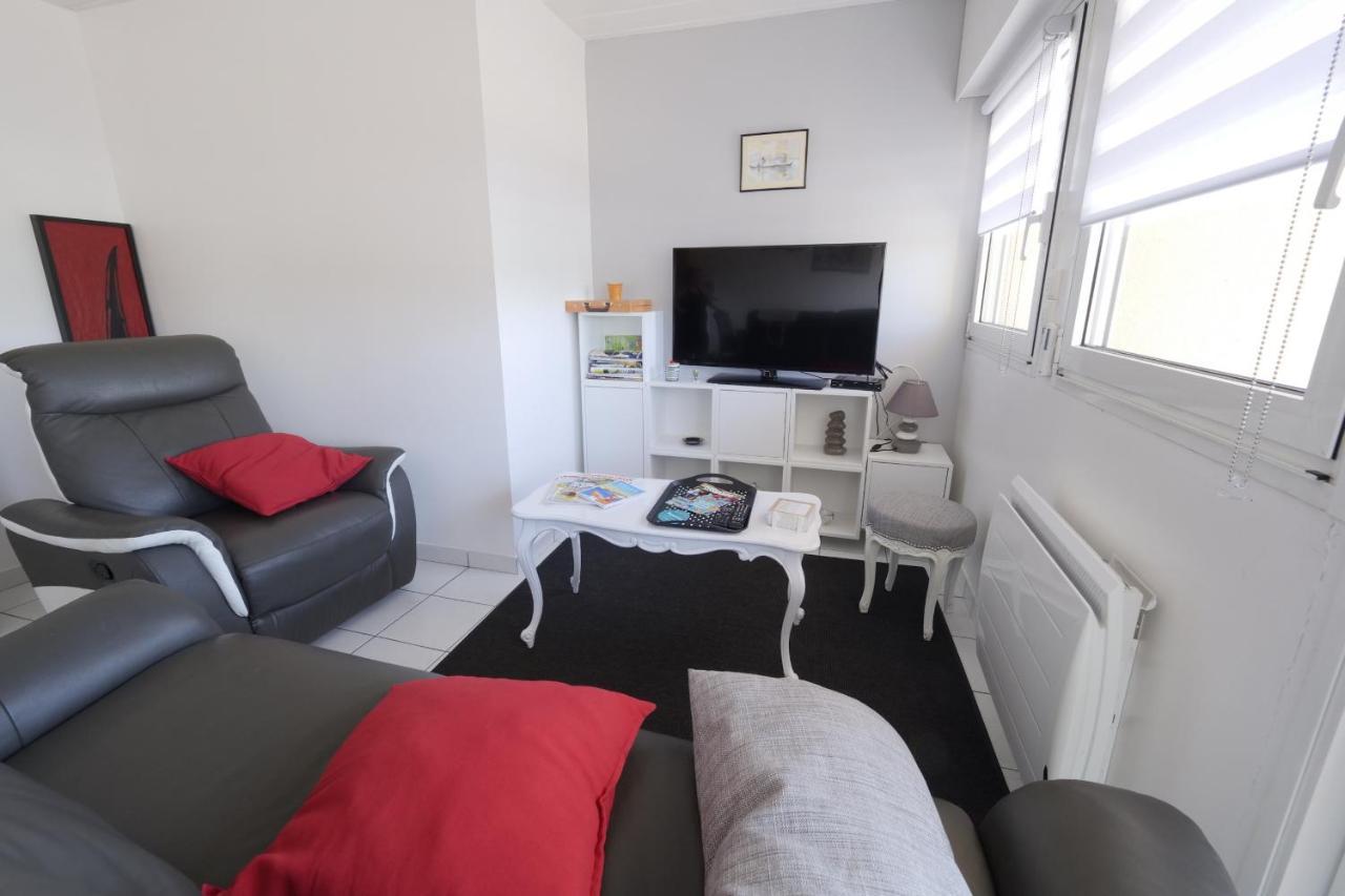 Un Appartement Sur La Marina De St-Gilles Saint-Gilles-Croix-de-Vie Exterior photo