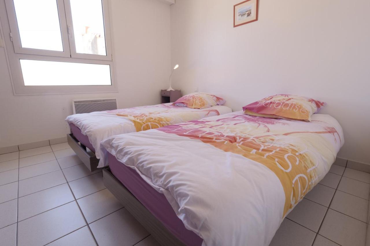 Un Appartement Sur La Marina De St-Gilles Saint-Gilles-Croix-de-Vie Exterior photo